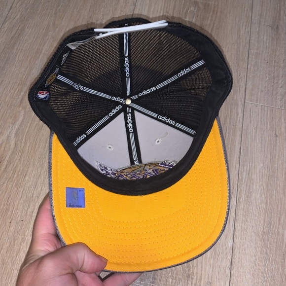 Adidas Los Angeles Lakers NBA Basketball Baseball SnapBack Cap Hat - Picture 6 of 8